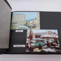 Стар български кожен албум със снимки от НРБ , снимка 6 - Колекции - 44984664