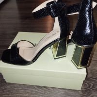 Лачени сандали на ток , снимка 3 - Дамски елегантни обувки - 45711278