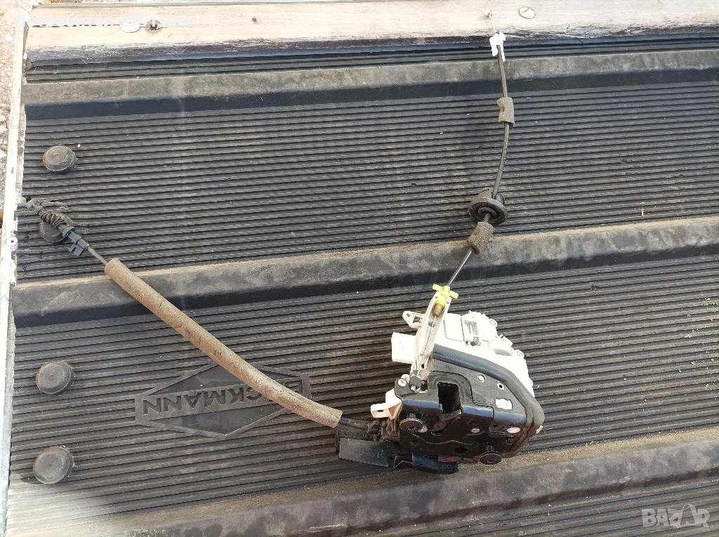 Брава врата Porsche Panamera 8J1837016, снимка 1