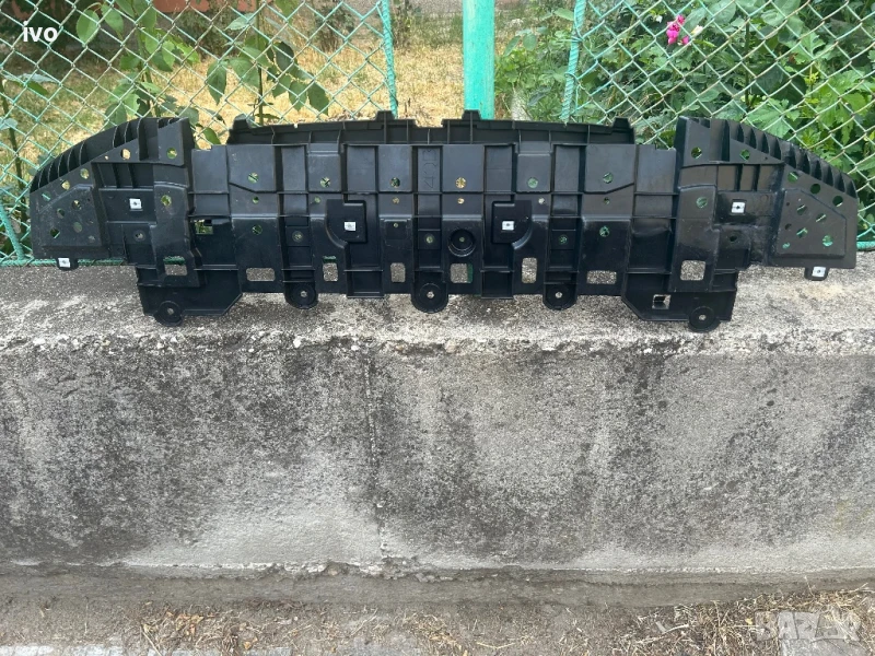 Кора под предна броня Тойота Ярис 2020-2025г, снимка 1