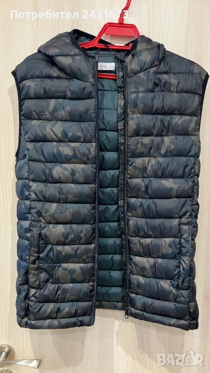 Капитониран елек MANGO с качулка и вата, снимка 1