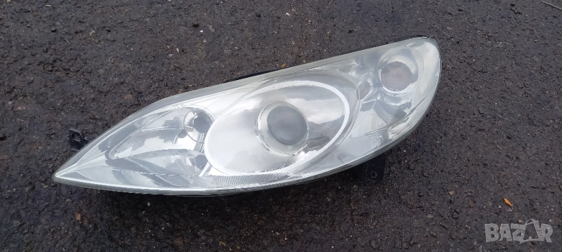 Ляв фар Peugeot 407, снимка 1
