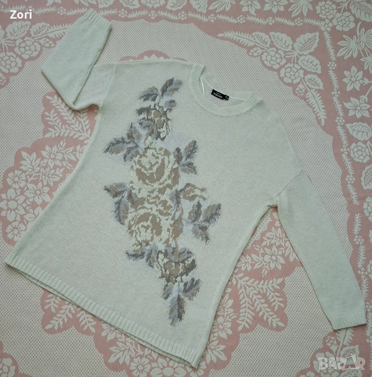 ИЗКЛЮЧИТЕЛНО КРАСИВА бяла ТОПЛА удължена блуза с бродирани цветя, снимка 1