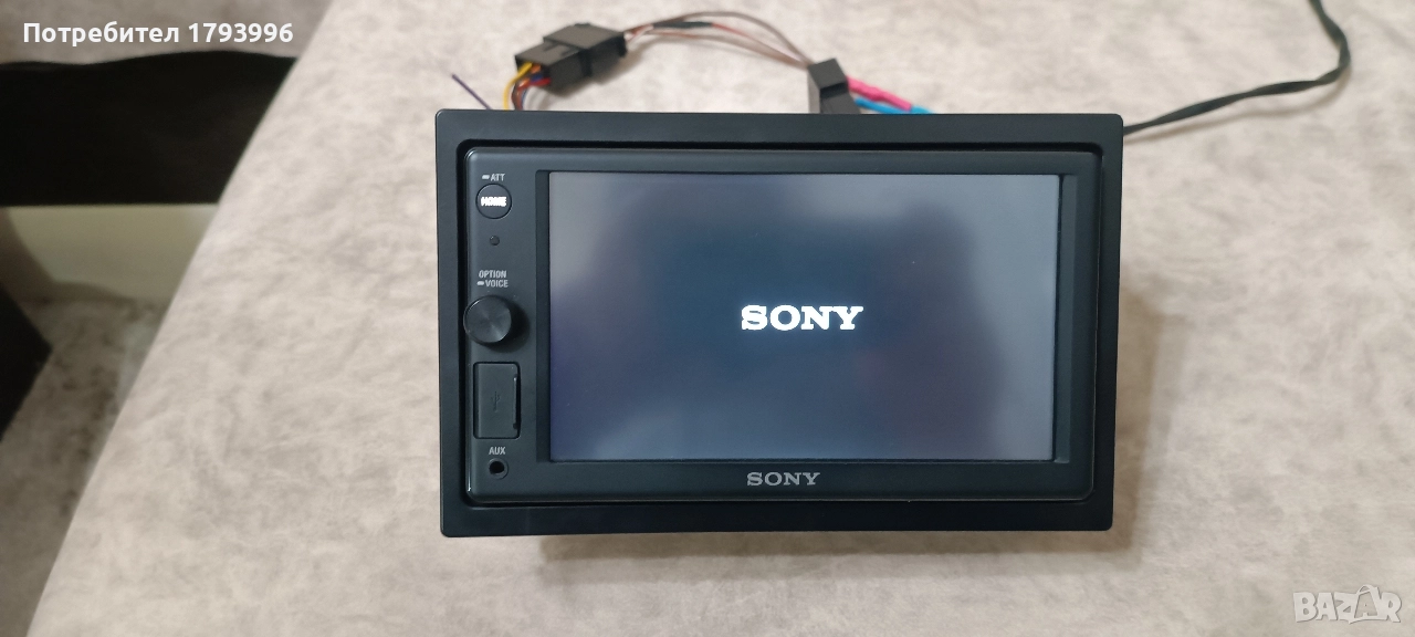 SONY XAV-AX1000, снимка 1