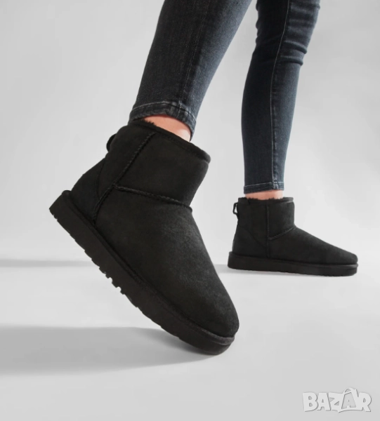 боти UGG Classic Mini II Boot Black (1016222) номер 36, снимка 1