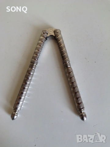 Маркова Бронзова Орехотрошачка