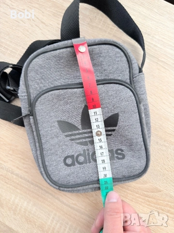Adidas Originals чанта през рамо, снимка 10 - Чанти - 53679853