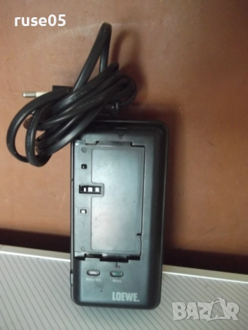 Зарядно "LOEVE. P 956" работещо