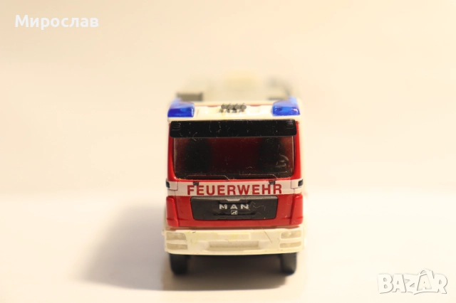 WIKING 1:87 H0 MAN ПОЖАРНА КАМИОН МОДЕЛ КОЛИЧКА, снимка 3 - Колекции - 52931464