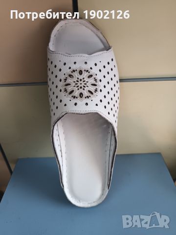 Дамски чехли , снимка 2 - Чехли - 46485380