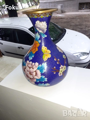 Голяма стара ваза Клоазоне - бронз, снимка 2 - Антикварни и старинни предмети - 53279189