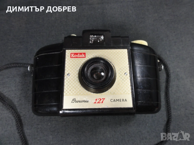 СТАР РЕТРО ФОТОАПАРАТ KODAK BROWNIE 127 CAMERA ENGLAND, снимка 4 - Антикварни и старинни предмети - 52681077