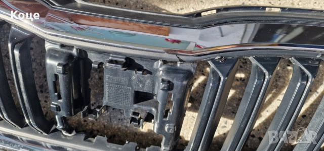 Оригинална предна решетка за Skoda Octavia 4(2020-2024)), снимка 5 - Части - 53941067