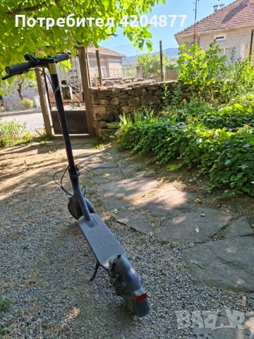 Продавам електрическа тротинетка xiomi, снимка 2 - Велосипеди - 53500562
