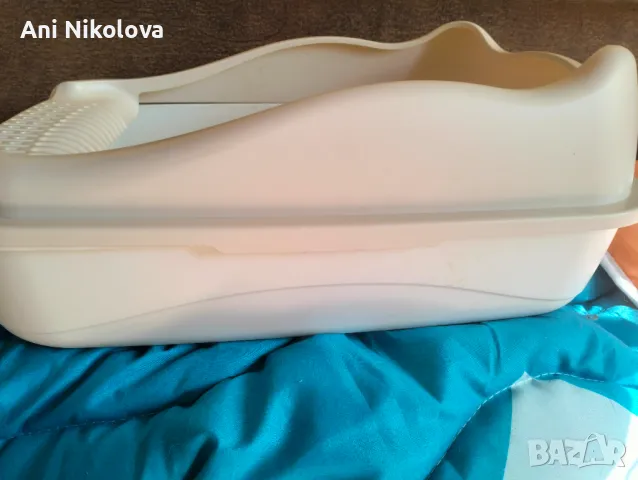 Голяма нова котешка тоалетна с борд