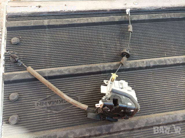 Брава врата Porsche Panamera 8J1837016