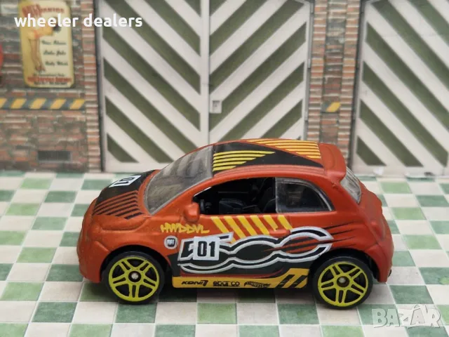Метална количка Fiat 500 Оранжева Hot Wheels, снимка 6 - Колекции - 50142014