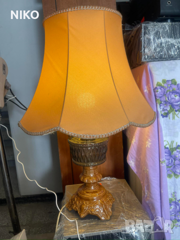 Стара нощна лампа от месинг и порцелан, снимка 6 - Антикварни и старинни предмети - 44959585