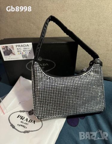 Чанта с камъчета Prada, снимка 5 - Чанти - 45901875