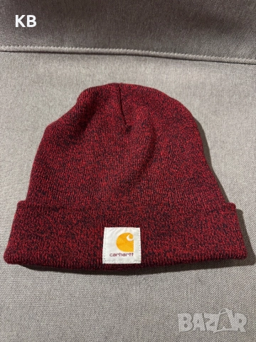 Зимна шапка Carhartt.