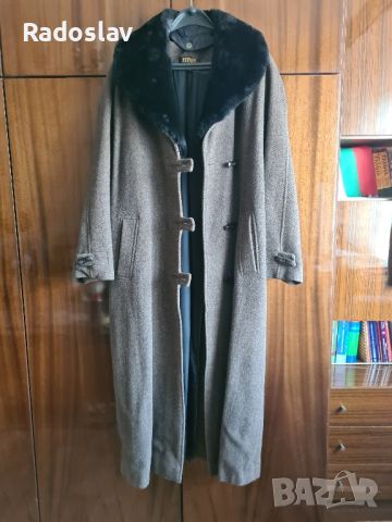 Вълнено палто Петров размер М, снимка 1 - Палта, манта - 46397068
