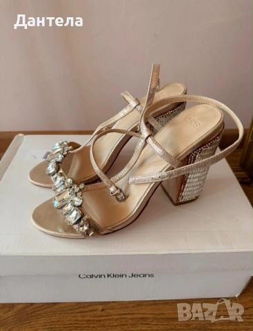 ASOS Луксозни дамски златисти сандали с камъни, снимка 7 - Сандали - 54216887