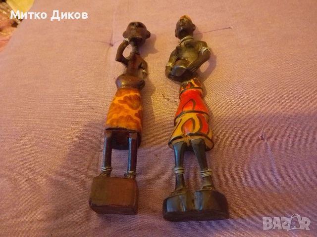 Дървени скулптурки от Африка два броя 213и 197 мм