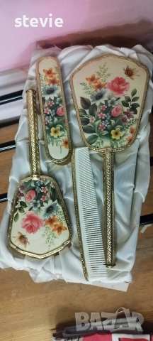 Винтидж козметичен комплект