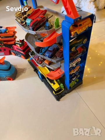 Детски коли и камиони HotWheels, снимка 6 - Коли, камиони, мотори, писти - 52955603
