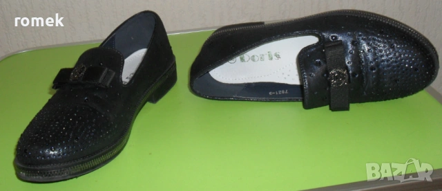 Обувки за момиче от еко кожа 33 номер чисто нови, снимка 3 - Дамски ежедневни обувки - 54230499