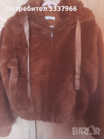 Дамско пролетно палтенце ново 