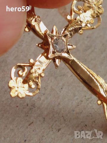 Стар златен 18к кръст , снимка 7 - Колиета, медальони, синджири - 45674276