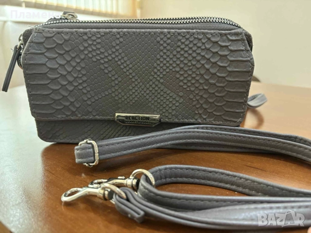 Оригинална сива като нова чанта 