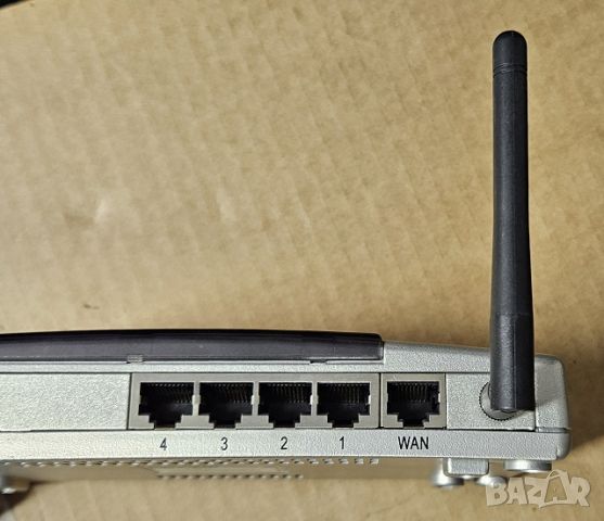 Рутер Edimax BR-6204 Wg с 4 порта switch internet мрежови, снимка 3 - Рутери - 46334571