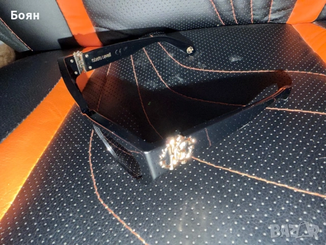 Оригинални слънчеви очила roberto Cavalli , снимка 3 - Слънчеви и диоптрични очила - 51624187