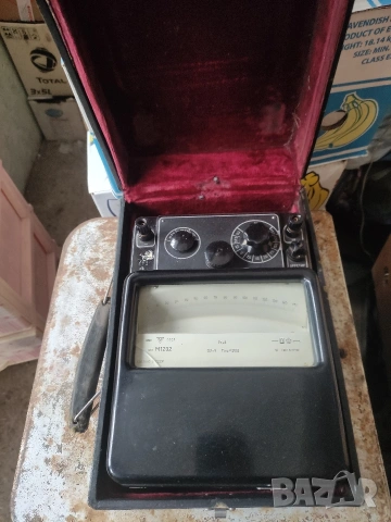 Продавам лабораторен миливолтметър модел М1202.