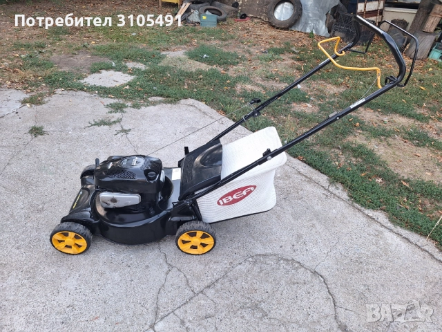 Косачка Husqvarna McCulloch Briggs 5 к.с. самоходна мулчираща с кош, снимка 5 - Градинска техника - 51646690