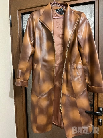 Дълго кожено яке