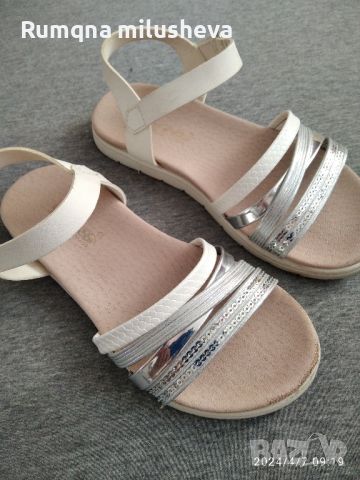 Сандали за момиче, снимка 3 - Детски сандали и чехли - 45158443