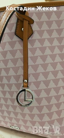  Дамска оригинална чанта със портмоне. L.Credi Munich. Като нова. , снимка 6 - Чанти - 53307947