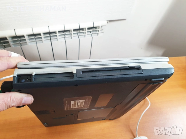 ⭐Продавам уникален ретро лаптоп AMD K6 II с Windows XP и РАБОТЕЩ Сериен Порт COM1⭐, снимка 9 - Антикварни и старинни предмети - 54276135