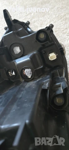 ляв фар за тойота ярис, снимка 6 - Части - 51115228