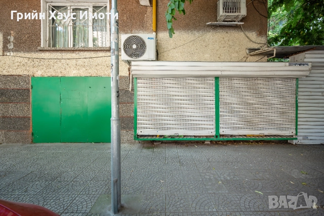 Помещение / Магазин в централната част на гр. Пловдив , снимка 4 - Магазини - 49255682