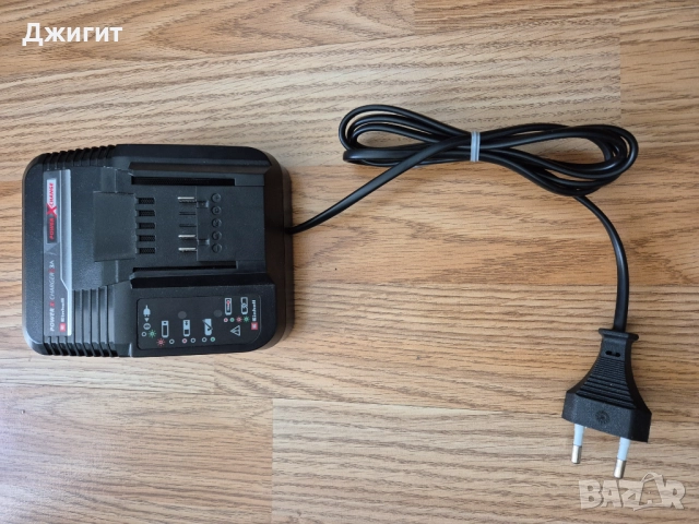 Зарядно устройство Einhell , снимка 3 - Други инструменти - 52360783