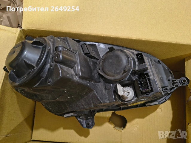 Оригинални Фарове VW Golf 5, снимка 4 - Аксесоари и консумативи - 53896975