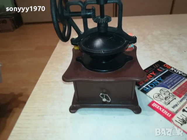 МУЗИКАЛНА МЕЛНИЦА 0606251024, снимка 11 - Антикварни и старинни предмети - 50570837