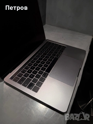 Перфектен Macbook Pro 2017 13.3 inch 256 GB, снимка 7 - Лаптопи за работа - 53841894