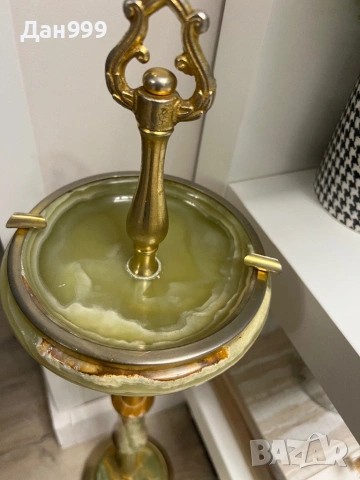 Паркетен пепелник от оникс и метал злато , снимка 2 - Други - 53682717