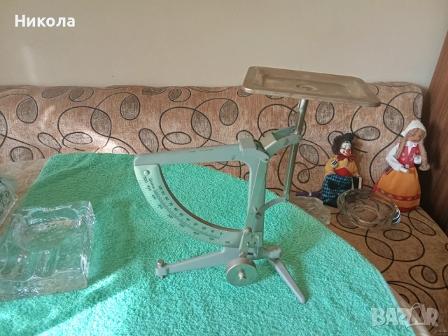 Антикварна пощенска везна Hema