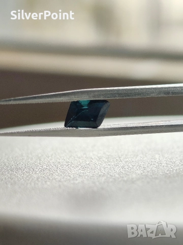 Сапфир Vivid Blue с уникална шлифовка и сертификат , снимка 2 - Други - 52822019